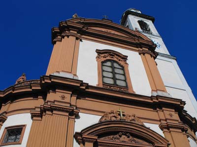 Die Kirche San Vincenzo in Cernobbio am Comer See