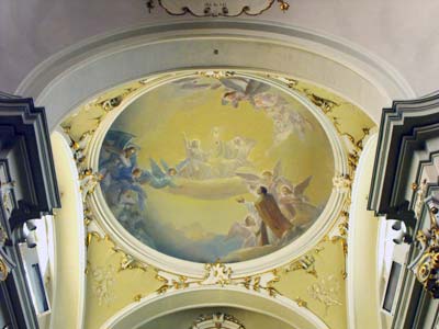 Die Kirche San Vincenzo in Cernobbio am Comer See