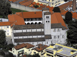 Die Basilika Sant'Abbondio | Via Regina Teodolinda - Como