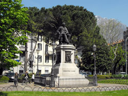 Denkmal für Alessandro Manzoni - Lecco