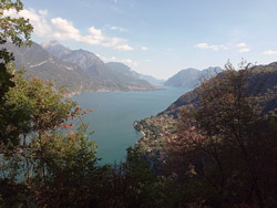 Sentiero del Tivano (525 m) | Von Limonta zum Belvedere di Makallé