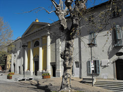 Die Gemeinde kirche San Leonardo von Noblanc in Malgrate