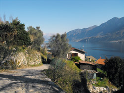 Via per San Giorgio (270 m) - Onno | Rundweg von Onno (195 m) zum Monte Megna (1049 m)