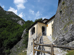 Santa Maria Sopra Olcio (661 m) | Von Olcio nach Zucco Sileggio