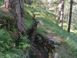 Schützengräben Artesso-Gruppe (1325 m) | Von Sueglio zum Monte Legnoncino