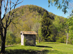 Il Roccolo (945 m) Bocchetta del Nuvolone | Von Bellagio zum Monte Nuvolone