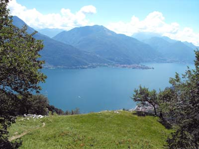 Monte la Corna (840 m) – Dongo | Rundweg von Dongo zum Sasso di Musso