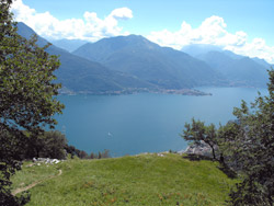 Monte La Corna (840 m) - Dongo - Dongo | Rundweg von Dongo zum das Sasso di Musso