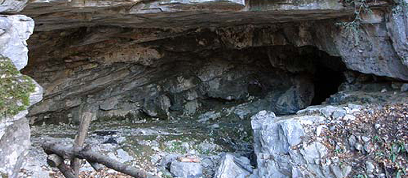 Die Bärenloch Grotte - Laglio